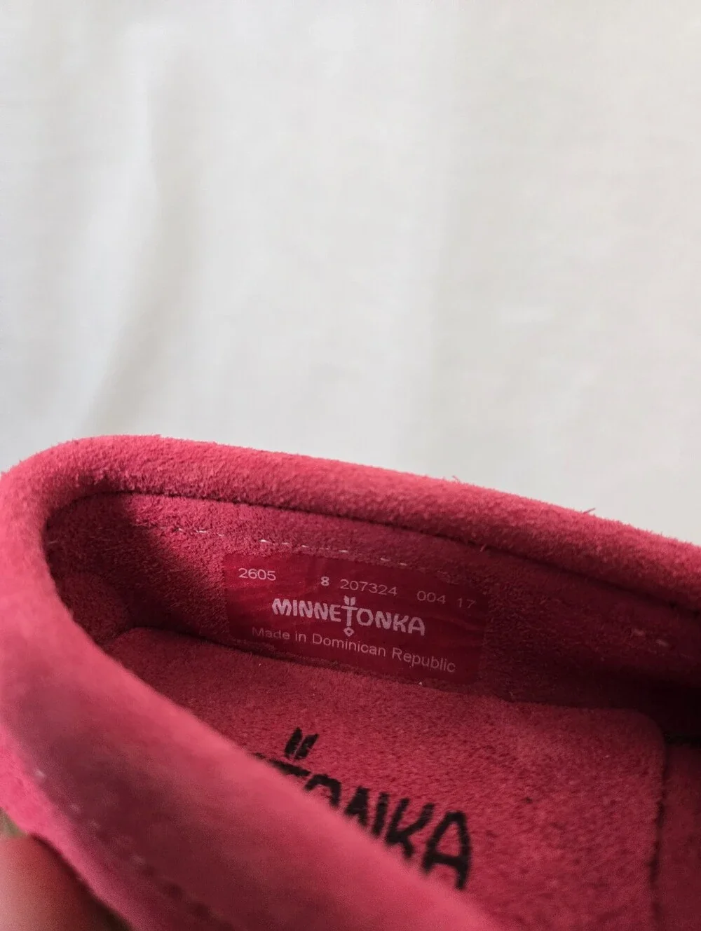 Minnetonka Thunderbird Beaded Moccasins Hot Pink Suede Leather Kids Size 8